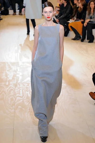 Look 25